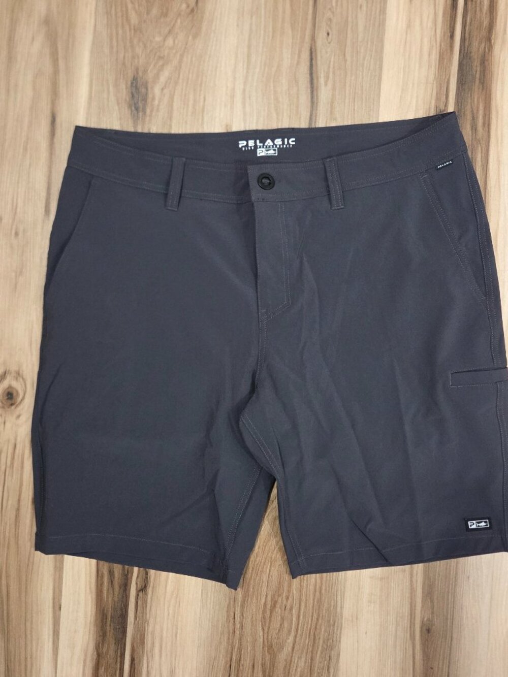 Pelagic Mako Shorts Mens 36 Gray Hybrid 10" Summer